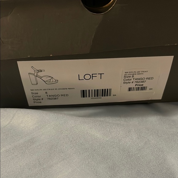 LOFT Tango Red Heels - Size 8 - Picture 4 of 4